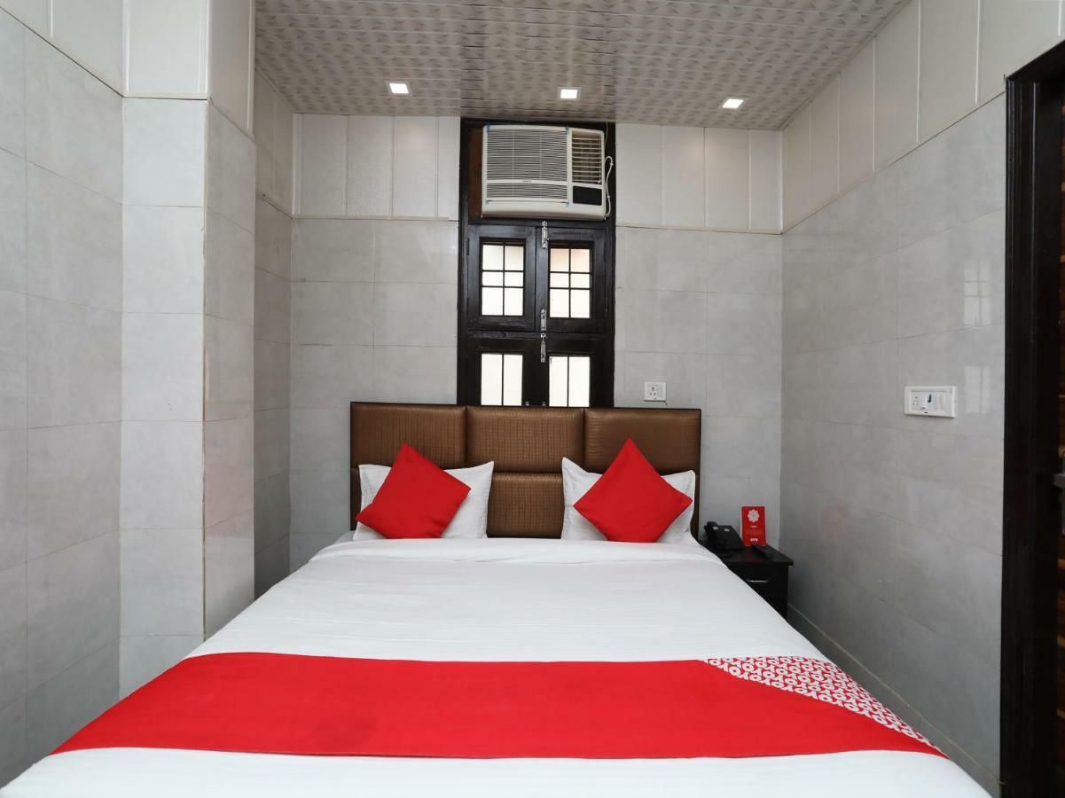Bānkura Oyo 37989 Hotel Debarshi מראה חיצוני תמונה